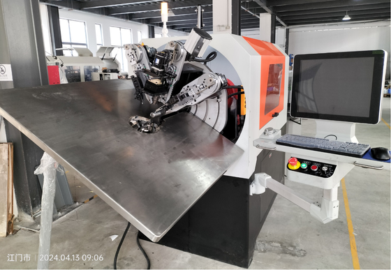 0.3 - 2,5 mm Multifunzione macchina per la lavorazione del filo a molla CNC con servomotore