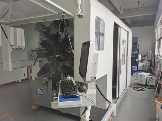 Macchina avvolgitrice per produzione di molle CNC a 14 assi senza camme con formatore rotante a filo