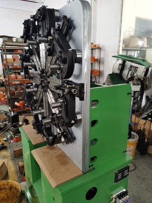Formatrice di molle CNC versatili per filo da 0,2 a 2,3 mm